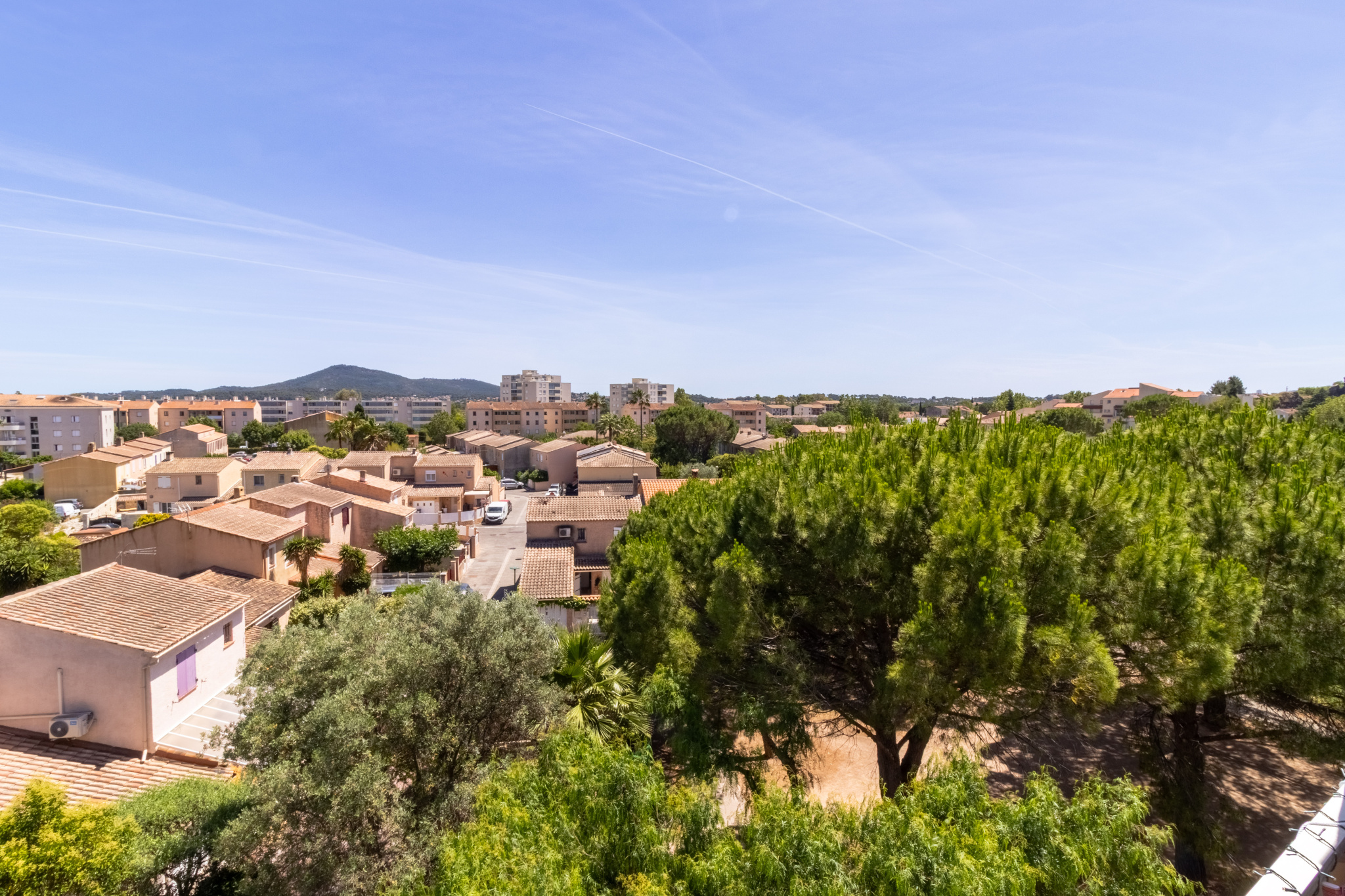 Appartement Dernier étage – Terrasse – Ascenseur