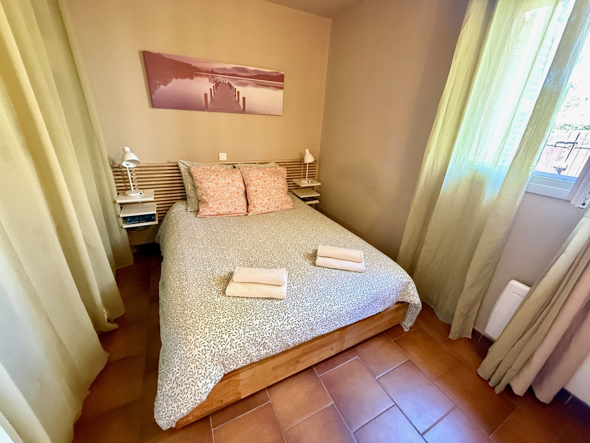 Cavalaire-sur-Mer   Élégant appartement en rez-de-jardin à deux pas du centre-ville