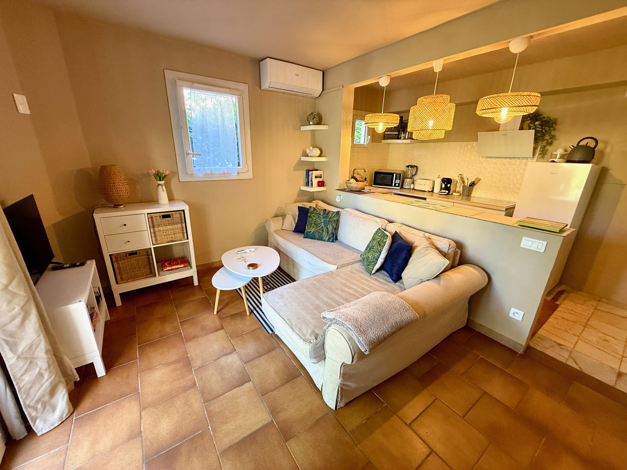 Cavalaire-sur-Mer   Élégant appartement en rez-de-jardin à deux pas du centre-ville