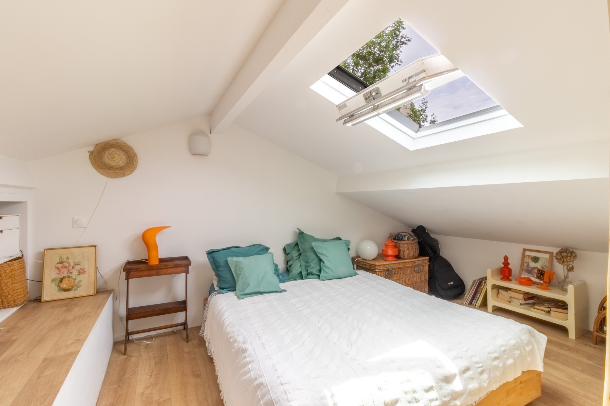 &lsquo;Villa Planquée&rsquo; sur le Paradis des années 30 avec jardin.