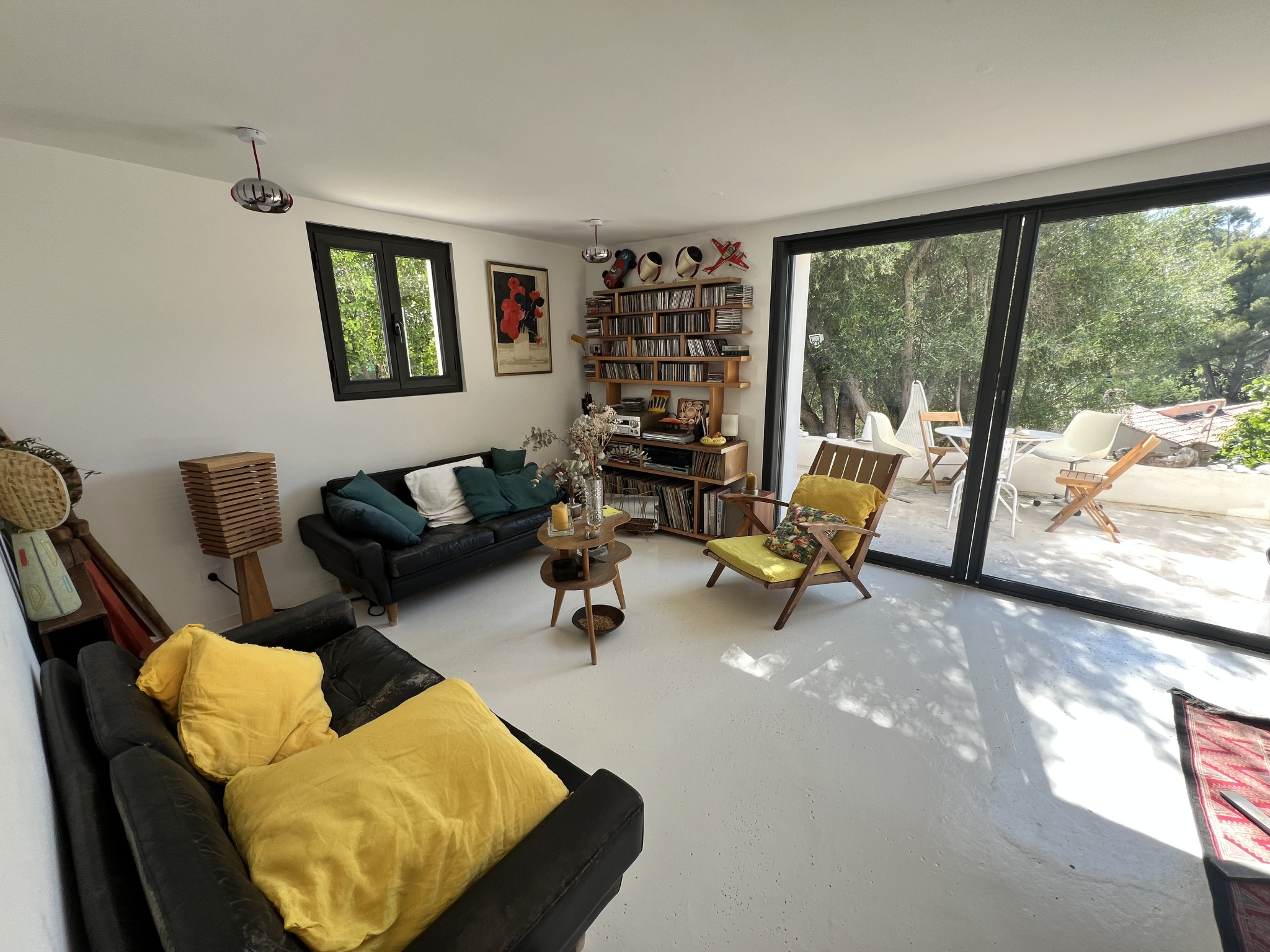 &lsquo;Villa Planquée&rsquo; sur le Paradis des années 30 avec jardin.