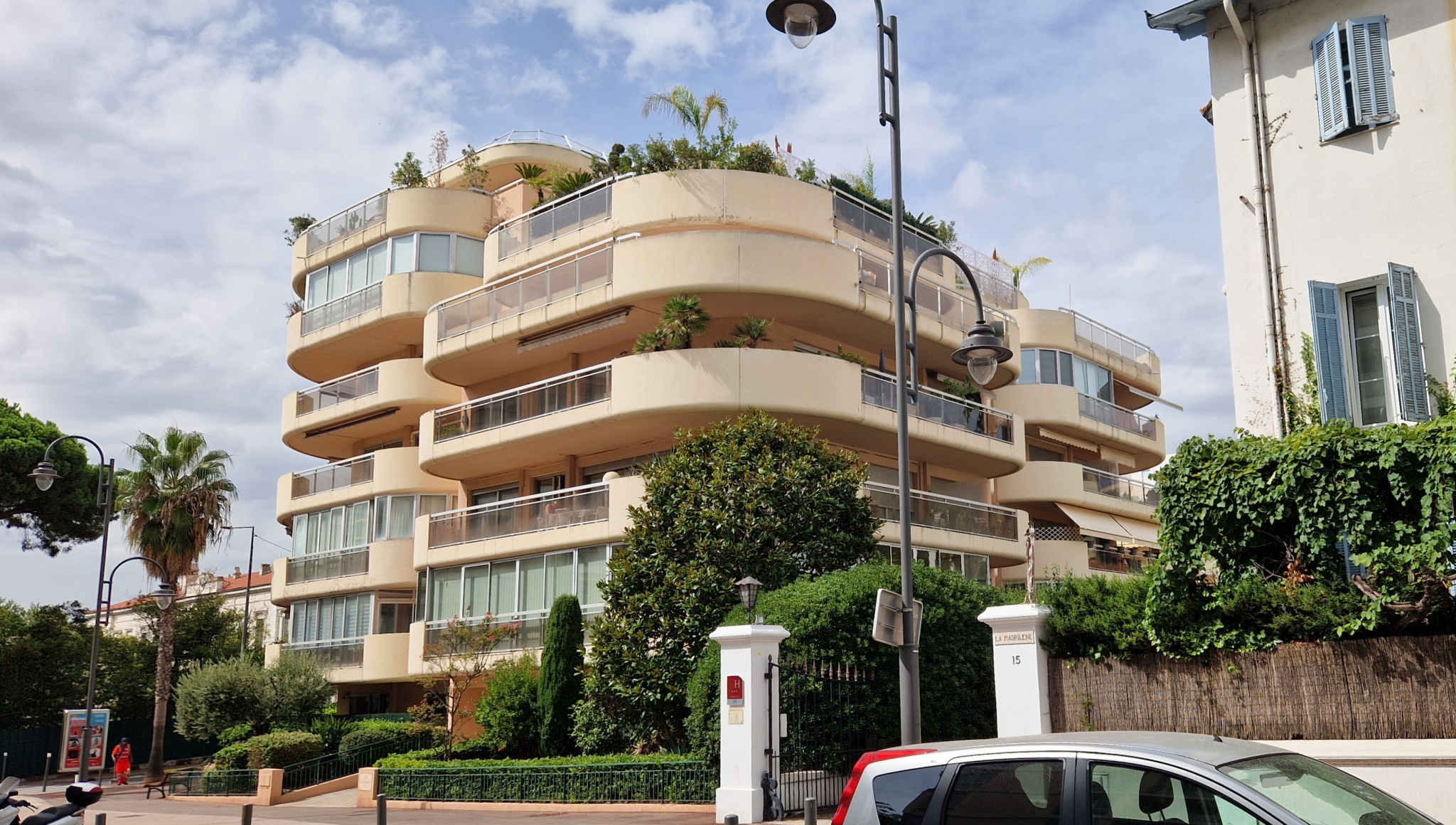 Appartement de Standing – Pointe Croisette T7 – Cannes – Le Palais Impérial – 5o Etage Vue 360o – 5 Chambres