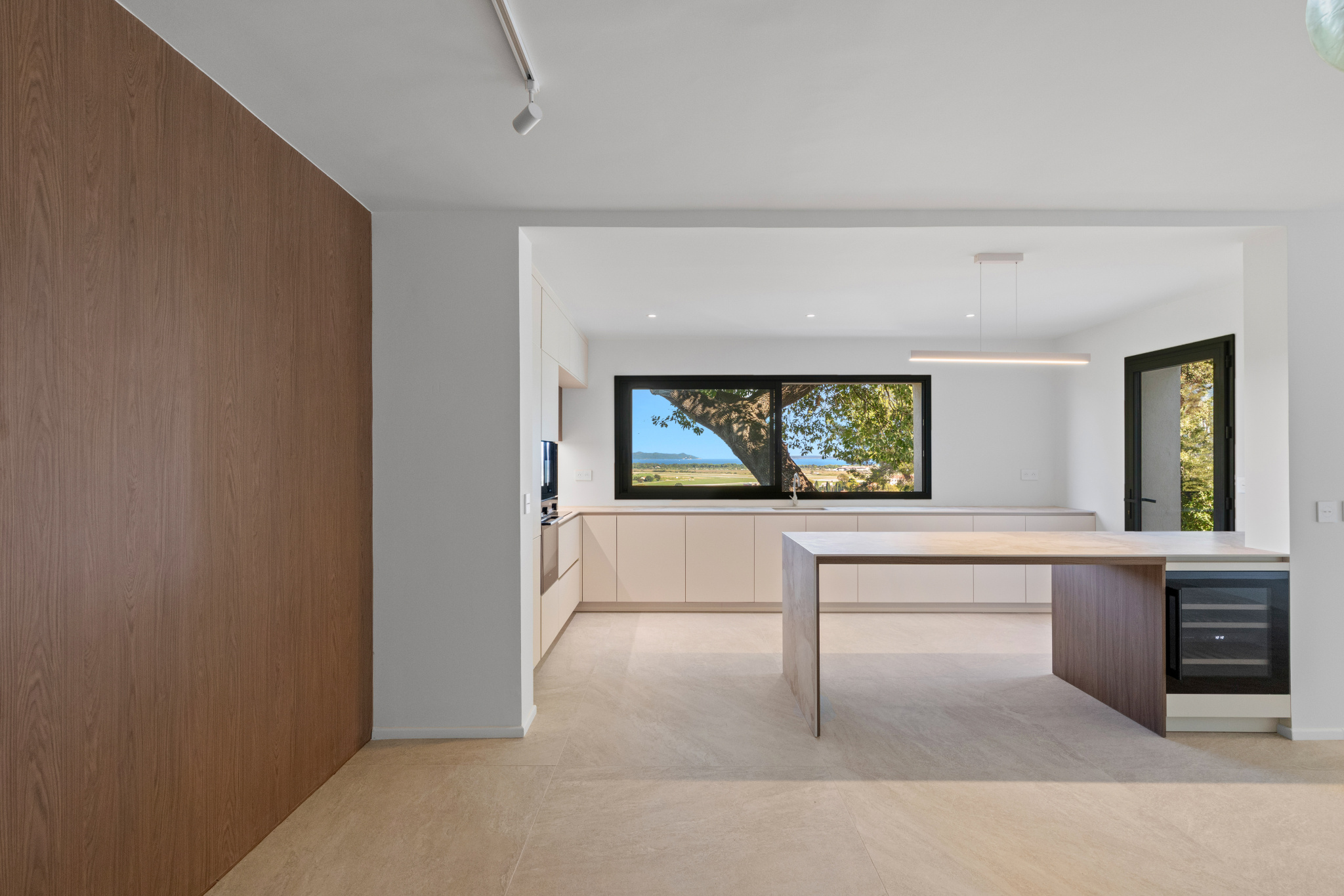 HYERES – PROPRIETE D&rsquo;EXCEPTION ENCADREE DE VERDURE