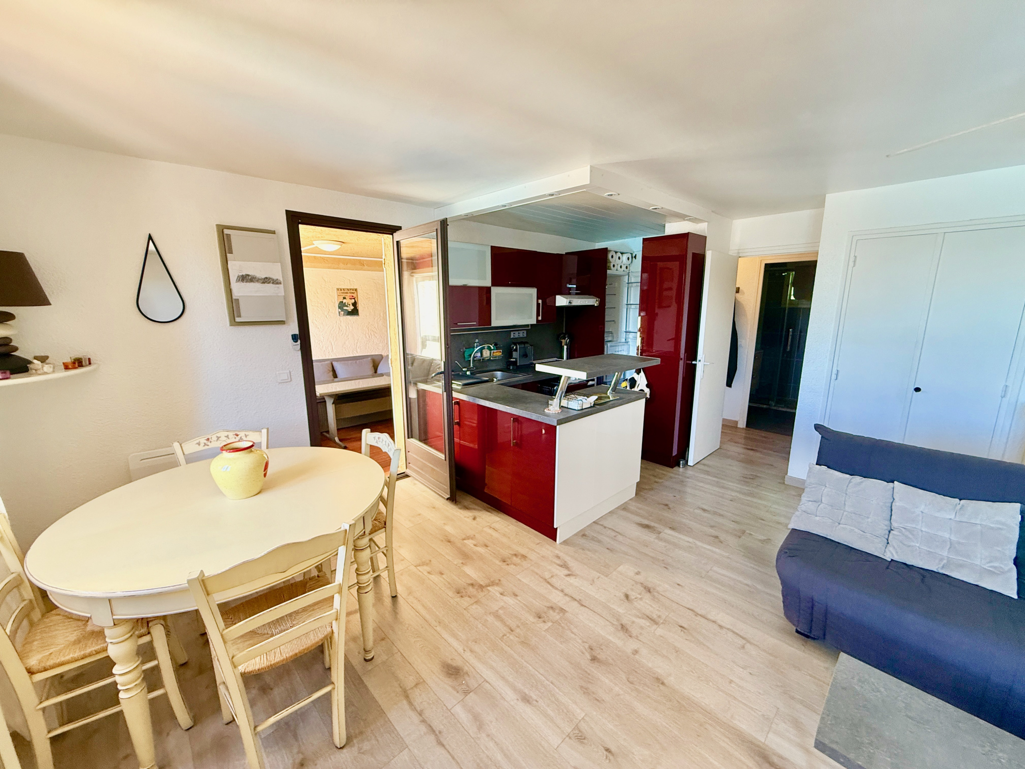 Élégant T2 avec loggia et vue mer panoramique