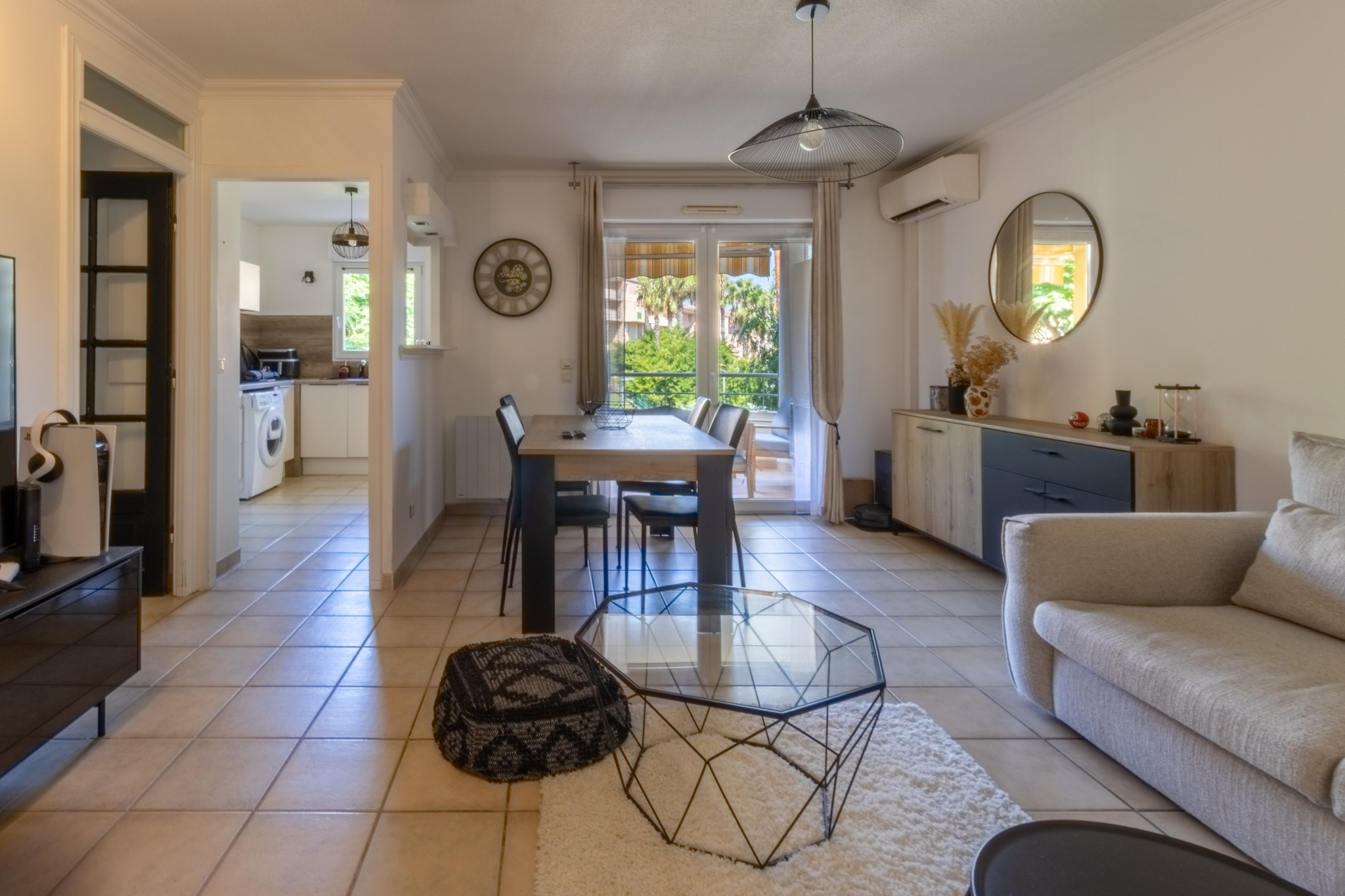 Appartement a deux pas de la mer, résidence sécurisé, parking & ascenseur