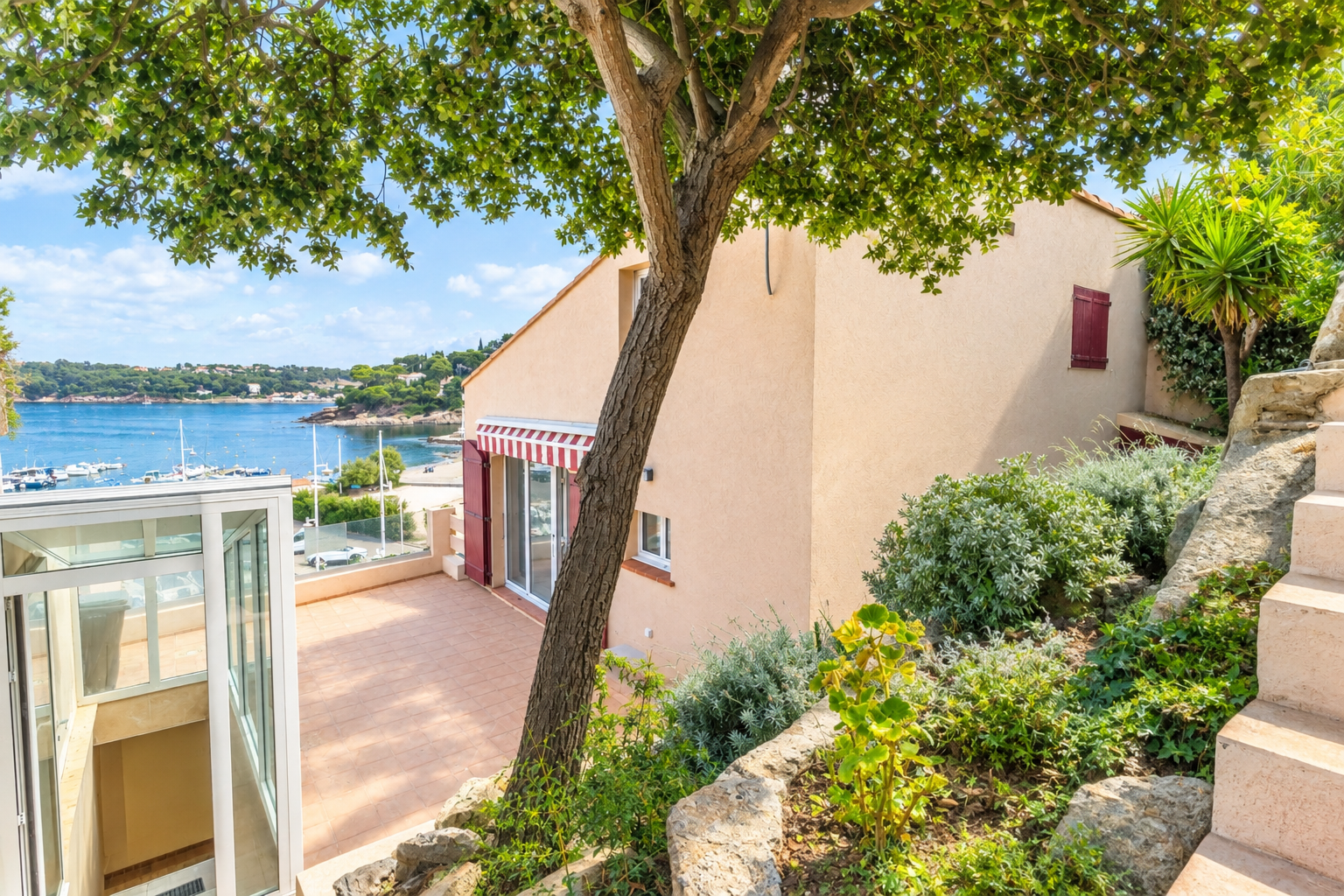 Maison VUE MER IMPRENABLE – Le pradet