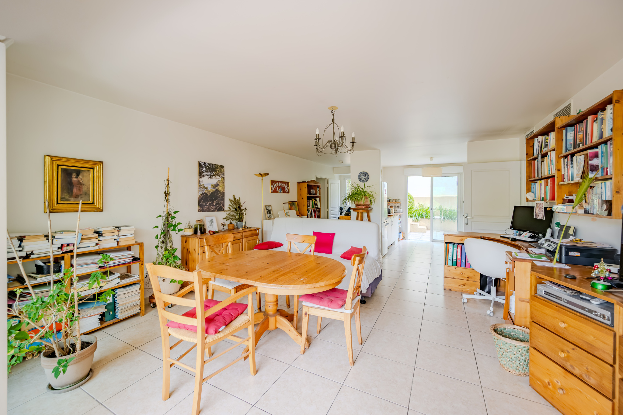 VASTE T3 DANS RESIDENCE DE STANDING …